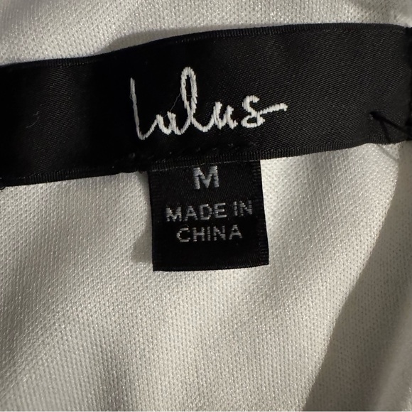 Lulu's White Embroidered Eyelet Tiered Dress Size Medium - Picture 12 of 13